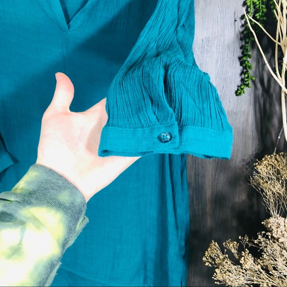 ^🌸5/$25🌸St. Johns Bay Teal V Neck Blouse Large - Picture 8 of 16